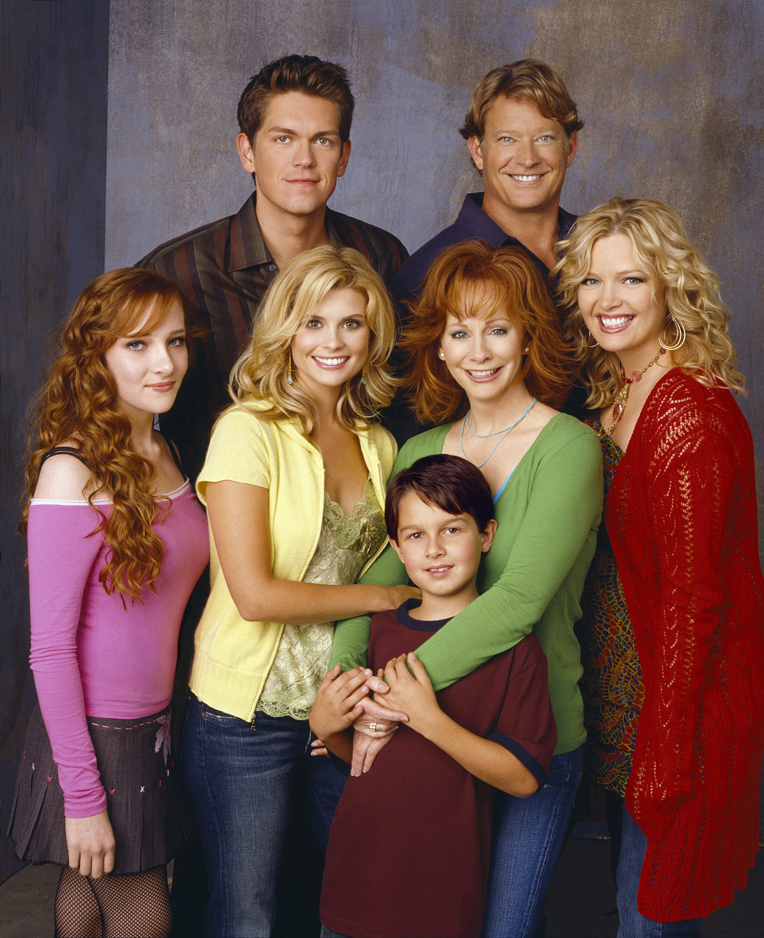 Which 'Reba' Sitcom Alums Haven't Appeared on NBC's 'Happy's Place' Yet?