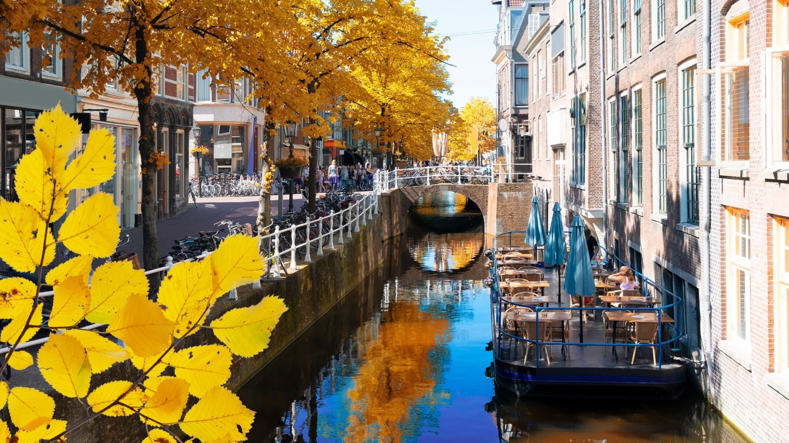 One Of Rick Steves' Favorite Towns In The Netherlands Is Called 'mini-Amsterdam' Without Crowds