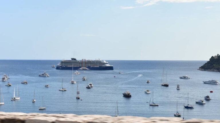 Mayor’s Cruise Crackdown Sinks as Court Halts Restrictions