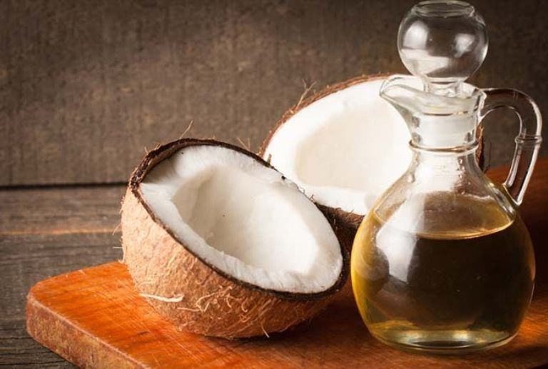 How To Fix Hair Breakage Naturally At Home- 8 Remedies and Tips